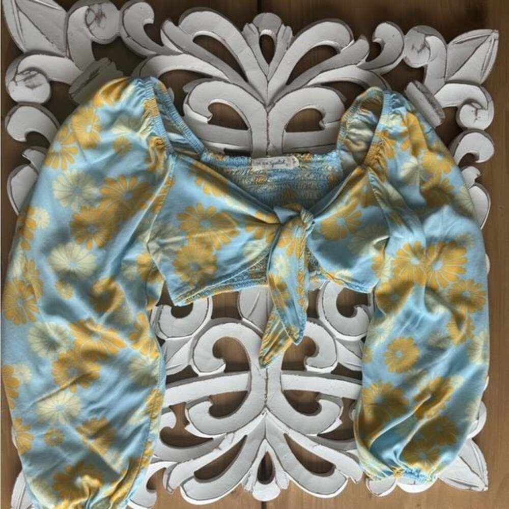 Live to Be Spoiled Blue and Yellow festival BoHo crop top size small